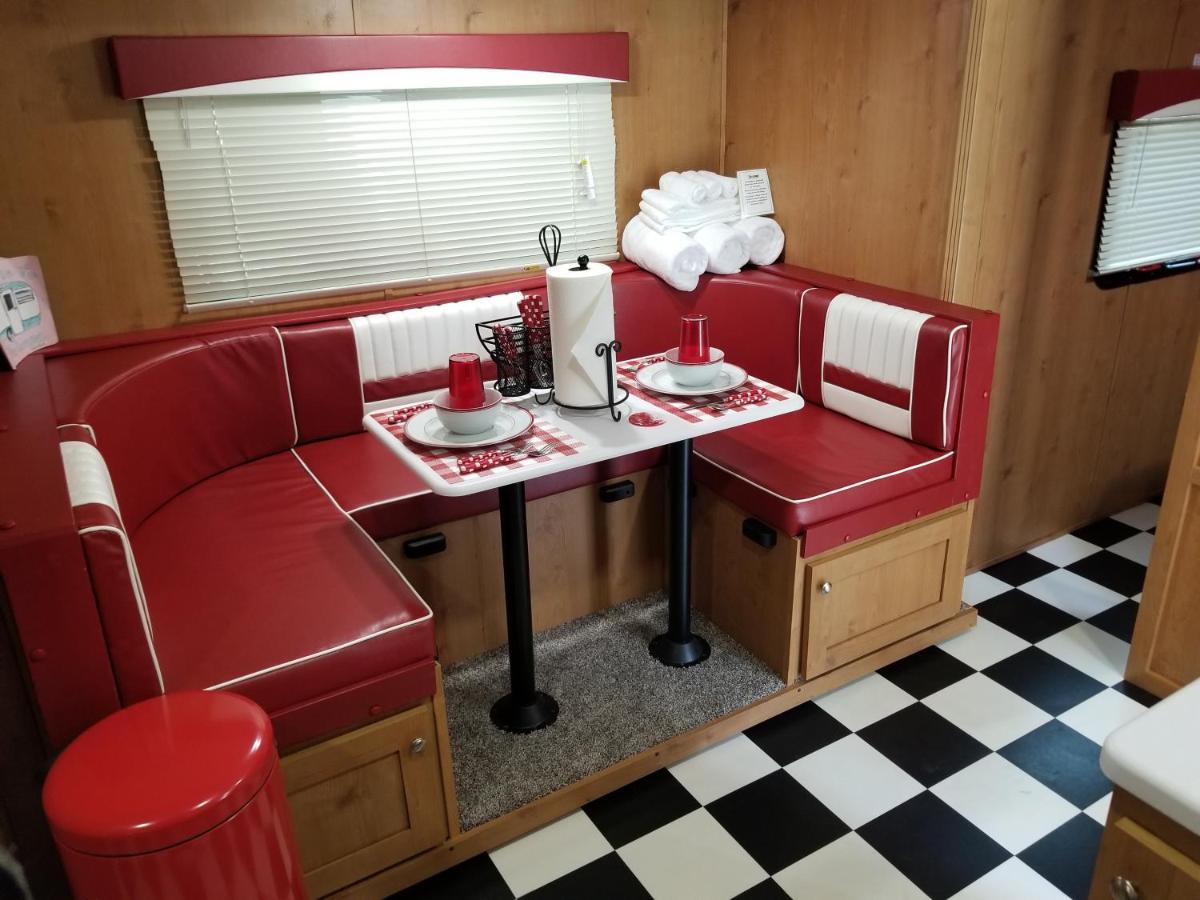 Idleyld Park Umpqua'S Last Resort - Wilderness Cabins, Rv Park & Glamping מראה חיצוני תמונה