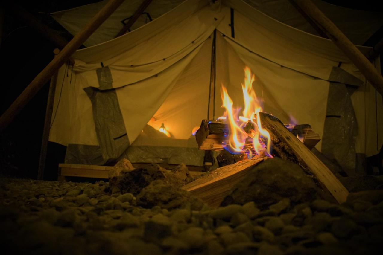 Idleyld Park Umpqua'S Last Resort - Wilderness Cabins, Rv Park & Glamping מראה חיצוני תמונה
