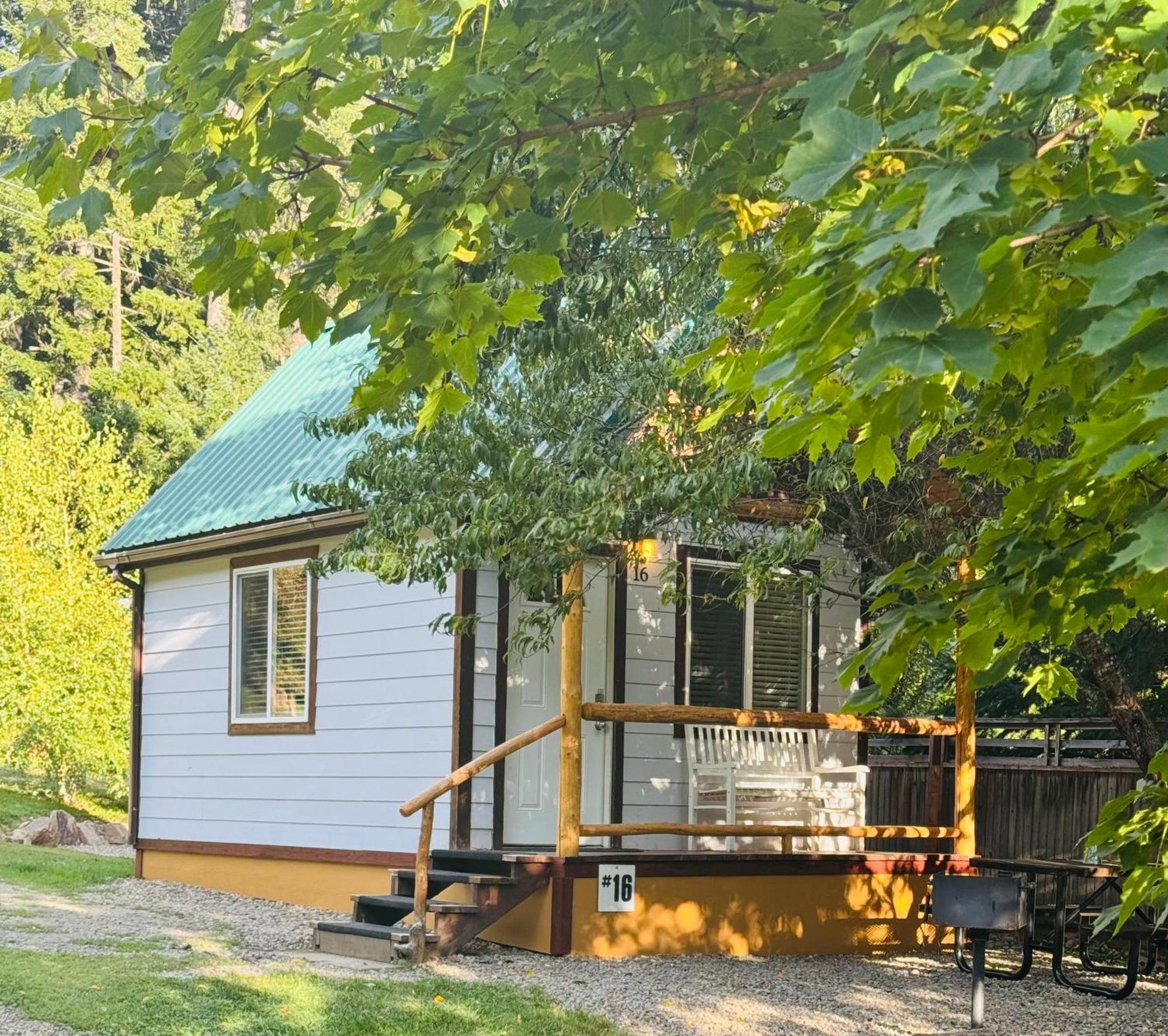 Idleyld Park Umpqua'S Last Resort - Wilderness Cabins, Rv Park & Glamping מראה חיצוני תמונה