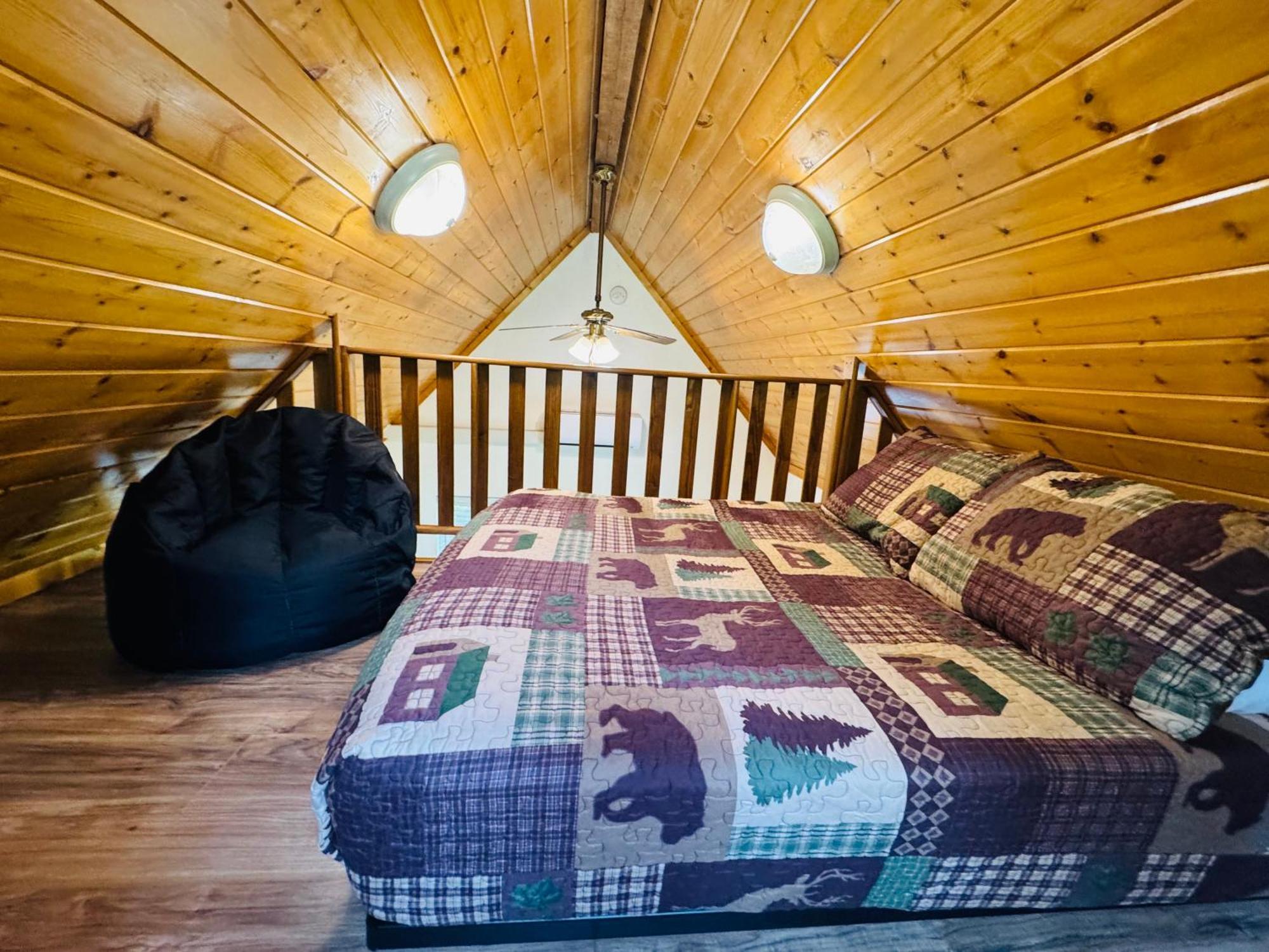 Idleyld Park Umpqua'S Last Resort - Wilderness Cabins, Rv Park & Glamping מראה חיצוני תמונה